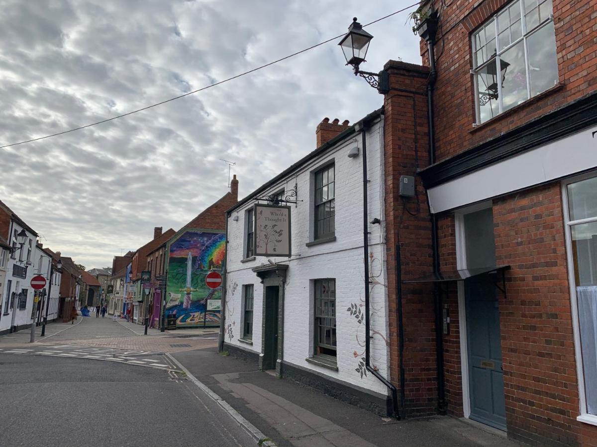 Glastonbury Secret Retreat - 1 Bd Split-Level Apt, Sleeps 3 Luaran gambar